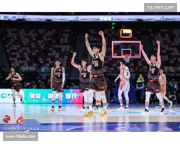 广州男篮送走星锐赛MVP继续拆队 未来三周内可能有更多交易调整 广州男篮送走星锐赛MVP继续拆队 未来三周内可能有更多交易调整