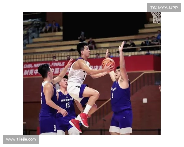 清华附中校园篮球联赛勇夺三连冠再创辉煌展现青春风采 清华附中校园篮球联赛勇夺三连冠再创辉煌展现青春风采