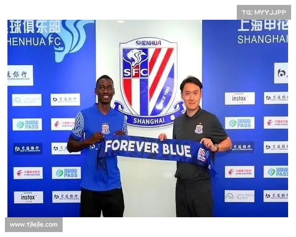 阿苏埃婉拒球迷换座好意感慨中国客场长途跋涉辛苦 阿苏埃婉拒球迷换座好意感慨中国客场长途跋涉辛苦